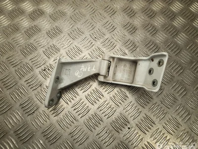 Mercedes-Benz A4477400737 VITO Box (W447) 2018 Charnière de porte - Image 1