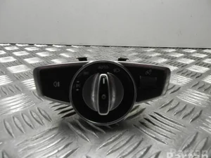 Mercedes-Benz A 205 905 65 00 / A2059056500 C-CLASS (W205) 2015 Interrupteur de lumière