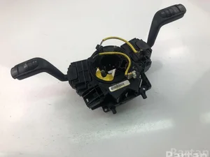 Ford 3M5T-14A664-AC / 3M5T14A664AC FOCUS C-MAX 2004 Przyciski na kierownicy