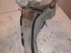 Volvo 4N51-13K163-AC / 4N5113K163AC S40 II (MS) 2006 Réservoir d'eau de nettoyage