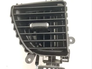 Chrysler 6EC07TRMAA, 6EC071X9AA Pacifica 2018 Évent Left Front Central