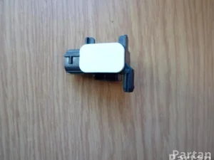 Nissan 988301EA0A JUKE (F15) 2011 Capteur d'impact (systèmes d'airbag)