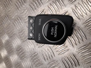 Toyota 75N569 Yaris Cross XP210 2022 Commutateur multiple