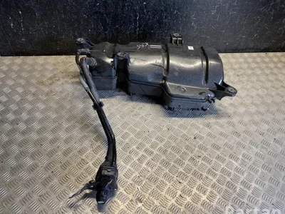 Land Rover M8D2-5J228-AA / M8D25J228AA Range Rover Evoque II L551 2023 Réservoir Adblue - Image 1