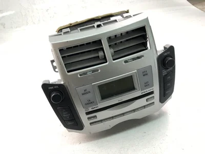 Toyota 86120-0D210 / 861200D210 YARIS (_P9_) 2007 Radio CD - Imagen 1