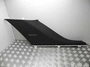 Mercedes-Benz A 166 690 50 25 / A1666905025 M-CLASS (W166) 2014 Apdaila, C-atrama (prie galinių durų) viršutinis dešinė pusė