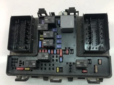 Ford FG9T14A067EB MONDEO V Hatchback 2017 Boîte à fusibles - Image 1