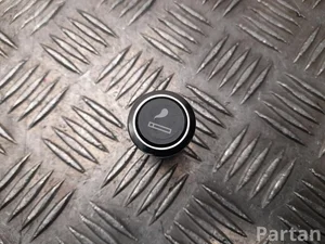 Volvo 31346794 XC90 II 2019 Прикуриватель
