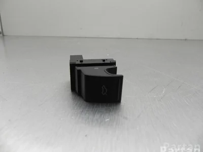 Volkswagen 5C6 959 551 A / 5C6959551A JETTA IV (162, 163) 2011 Bouton du coffre à bagages - Image 1