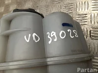 Audi 8W1 121 405 / 8W1121405 A5 (F53) 2018 Depósito compensación, refrigerante