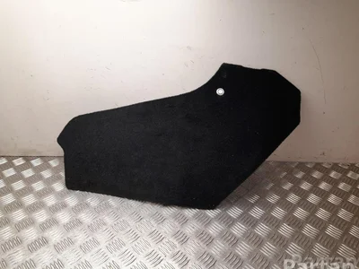 Tesla 1493062-00-C / 149306200C Model Y 2022 Rembourrage de coffre - Image 1