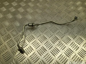 Toyota RAV 4 V 2020 Tube de distribution de carburant