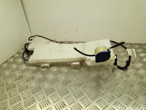 Peugeot 9826400780 3008 SUV 2018 Réservoir d'eau de nettoyage