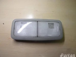 Toyota 81250-05030 / 8125005030 AURIS (_E18_) 2013 Iluminación interior