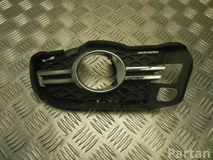 Gebrauchtes Original Mercedes-Benz A 204 885 22 23 / A2048852223 C-CLASS (W204) 2010 Kühlergrill