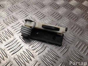 Renault 824304444R KANGOO III 2021 Kitos salono detalės