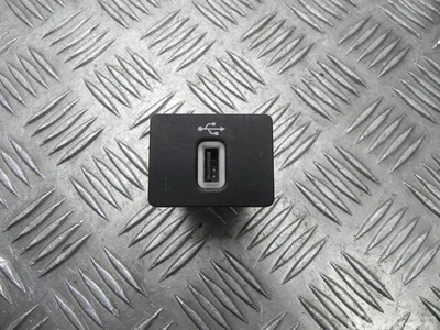 Ford JK2T-14F014-AB / JK2T14F014AB TRANSIT Box 2021 Périphérique d'entrée - Image 1