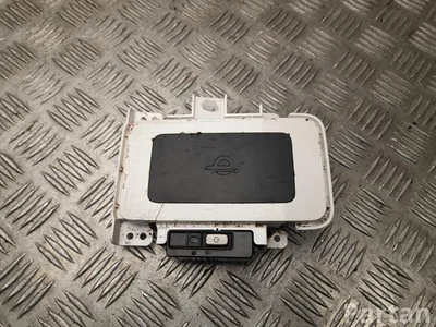 Toyota 861C0-47010 / 861C047010 PRIUS (_W5_) 2016 Блок управления беспроводная зарядка - Изображение 1