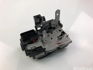 Volvo 31301428 V40 Наклонная задняя часть 2015 Замок двери