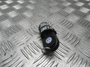 Volkswagen 36295 GOLF IV (1J1) 2001 cylindre de serrure pour allumage