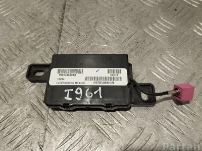 Dodge 68144668AB, P68144668AB RAM 1500 IV gen 2013 Récepteur - Image 1