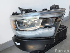 RAM 68316082AH 1500 CLASSIC Crew Cab Pickup (DS) 2020 Scheinwerfer rechts