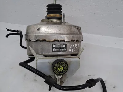 Mercedes-Benz A2054300130 C-CLASS (W205) 2015 Maître-cylindre de frein - Image 1