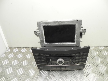 MERCEDES-BENZ A 212 906 99 00, A 212 900 49 00 / A2129069900, A2129004900 E-CLASS (W212) 2012 Radio / CD