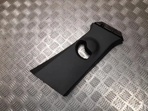 BMW 9 462 318 / 9462318 X1 (U11) 2025 Poszycie słupka B prawa strona