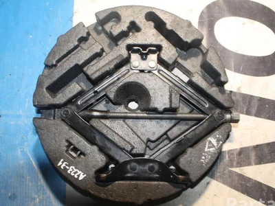 Opel 13327305 INSIGNIA A Saloon (G09) 2012 Boîte à outils - Image 1