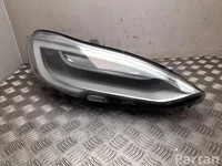 Tesla 1058170-00-D / 105817000D MODEL S 2017 Фара справа
