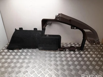 Porsche 97055136200, 97055106204 PANAMERA (970) 2015 Rembourrage de coffre - Image 1