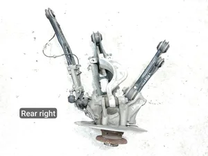 BMW 6899154, 689915401,6892260, 689226002, 6892267, 689226701 / 6899154, 689915401, 6892260, 689226002, 6892267, 689226701 iX 2023 Hinterer Radlagergehäuse komplett rechte Seite