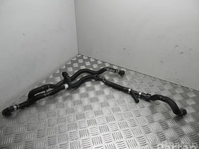 Jaguar J9D3-8D144-AC / J9D38D144AC I-PACE 2019 Tuyau de radiateur - Image 1