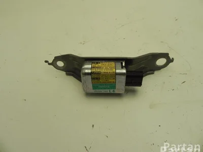 Toyota 89834-47020 / 8983447020 PRIUS Hatchback (_W2_) 2008 Capteur d'impact (systèmes d'airbag) - Image 1