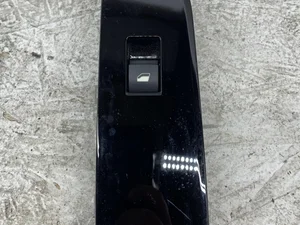 Opel 9840229080 Astra L Hatchback 2023 Bouton de lève-vitre