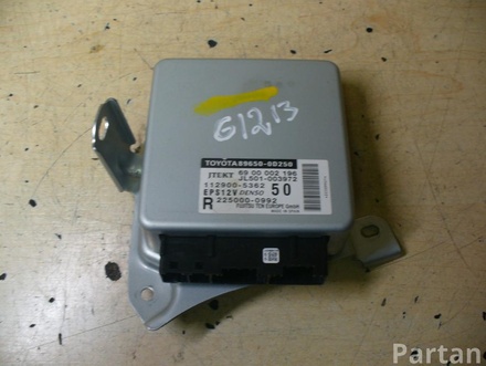 TOYOTA 89650-0D250 / 896500D250 YARIS (_P13_) 2011 Power Steering control unit