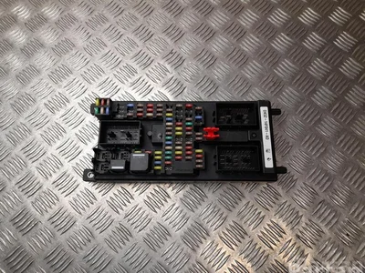 Land Rover DK52-14F041-AD / DK5214F041AD RANGE ROVER IV (L405) 2013 Boîte à fusibles - Image 1