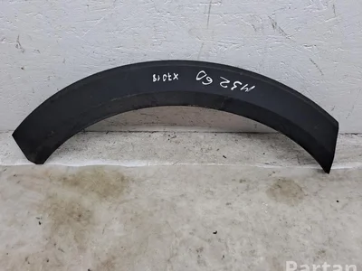 Ford L1TBS286D02C Puma 2020 Baguette de protection/décoration d'aile Right Rear - Image 1