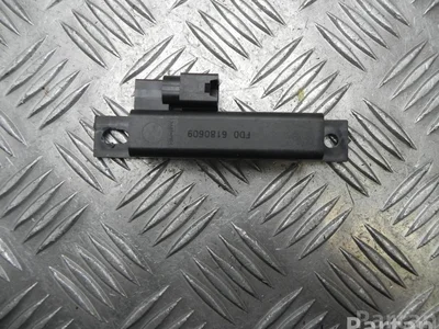 Nissan FD06180609 LEAF (ZE1) 2019 Récepteur - Image 1