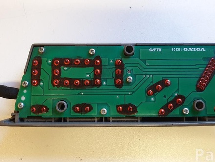 VOLVO 39980252 XC90 I 2007 Memory switch for seat adjustment