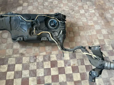 Volkswagen 5Q0919051, 5Q0919051CB, 5Q0201085, 5Q0201085AH GOLF VII (5G1, BQ1, BE1, BE2) 2018 Réservoir de carburant - Image 1