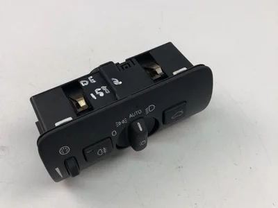 Volvo 30739424 V40 Hatchback 2017 Light switch - Image 1