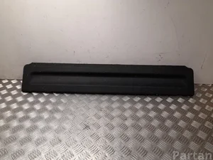 BMW 049 X1 (F48) 2018 Couvercle interne de coffre