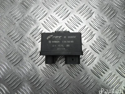 Jeep 0281003065 RENEGADE Closed Off-Road Vehicle (BU) 2016 Relais - Image 1