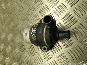 Audi 05L 965 567 / 05L965567 A6 (C8/4K) (2018 - ) 2019 Pompe à eau supplémentaire