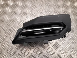 Audi 8MC 820 902 / 8MC820902 Q5 GUB 2025 Évent Right Front