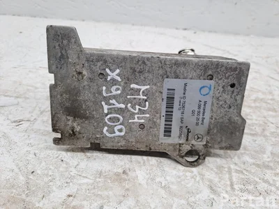 Mercedes-Benz A0995002500 C-CLASS (W205) 2016 Масляный радиатор, автоматическая коробка передач - Изображение 1