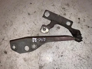 Volvo 30753598 V50 (MW) 2004 Charnière