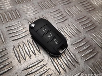 Peugeot 9810666677 5008 II 2018 Clé - Image 1